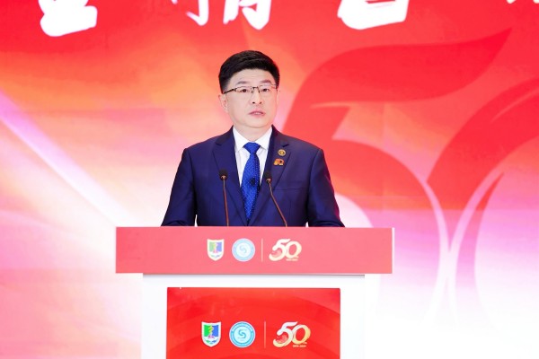 图片3：严斌院长.jpg
